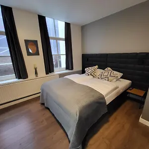 https://hotel-broer-zus.thehaguehotels.net